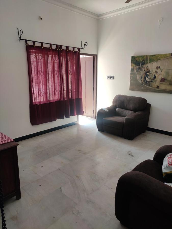 Villa Souhayl Homestay ปอนดิเชอรี ภายนอก รูปภาพ